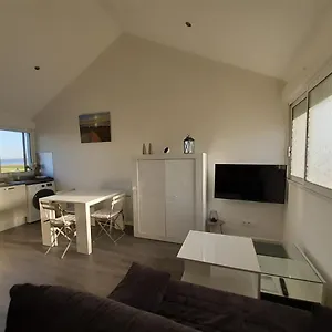 https://magnifique-t3-vue-mer.inbrittany.com